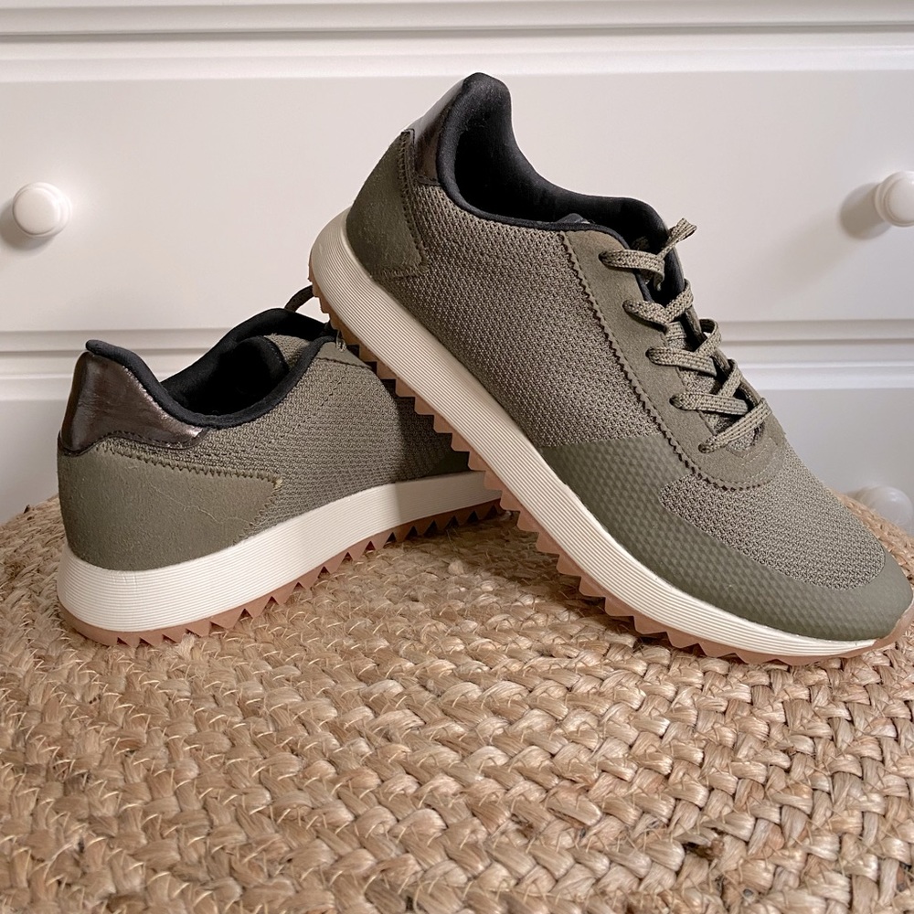 PRIMARK Green Sneakers